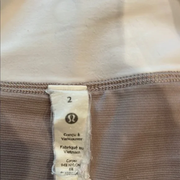Lululemon Athletica White Athletic Shorts Lightweight Performance - Picture 2 of 4